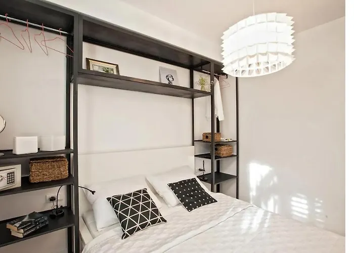 Batchae, Two Bedroom Flat Near Bacvice Apartamento *