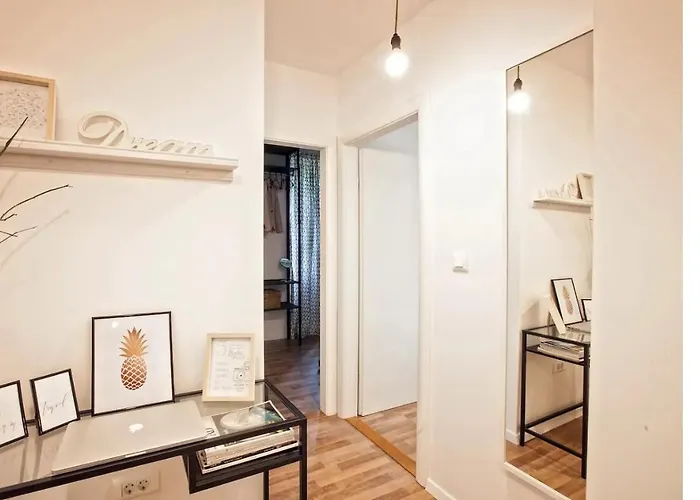 Batchae, Two Bedroom Flat Near Bacvice *