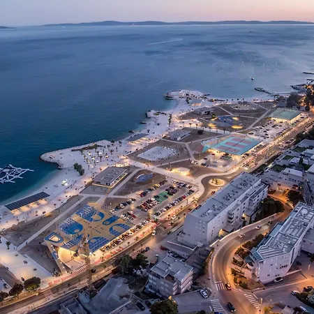 Batchae * ספליט